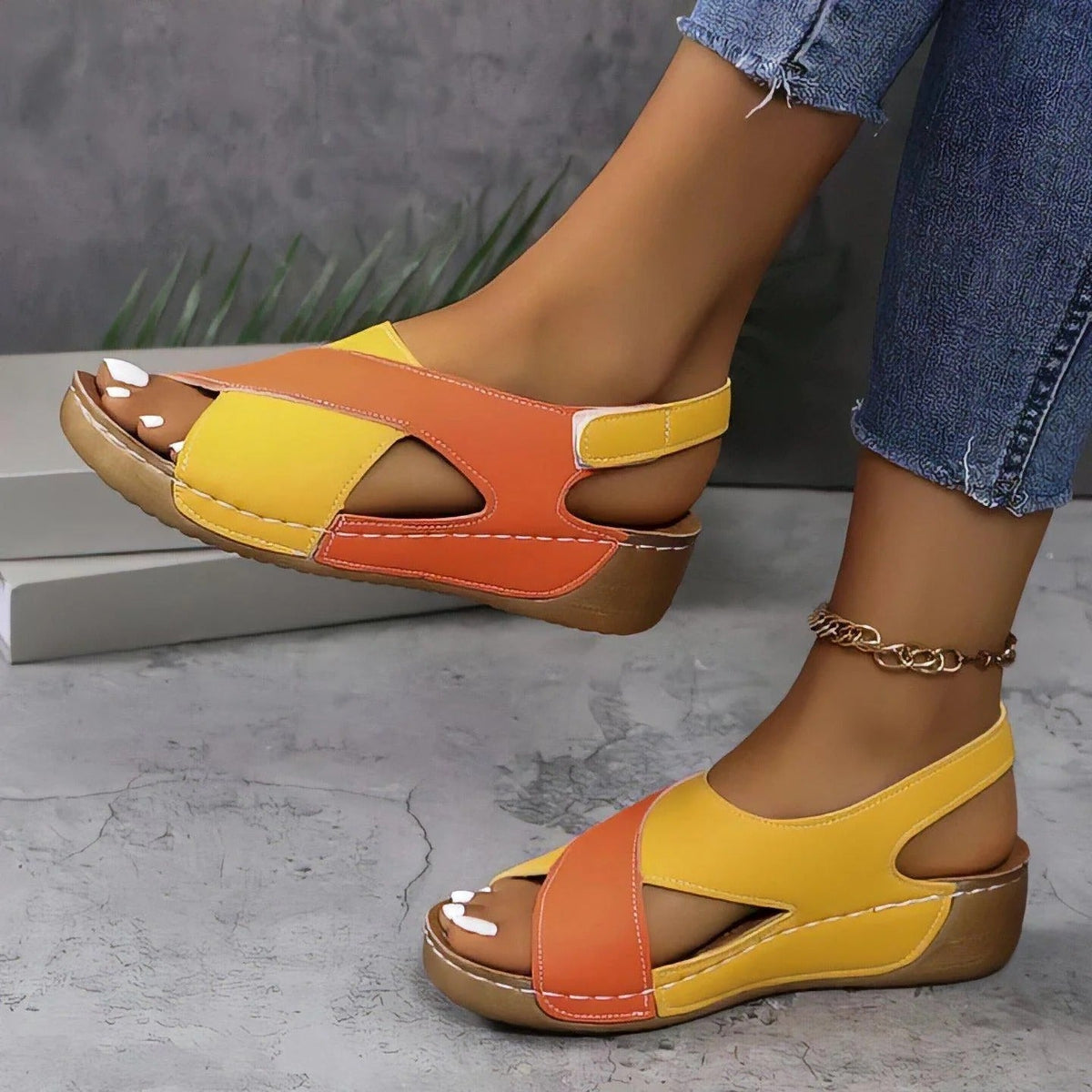 Uma Supportive Orthopedic Arch Sandals